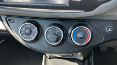 Toyota Yaris 1.5 VVT-i Icon Tech 5dr Petrol Hatchback